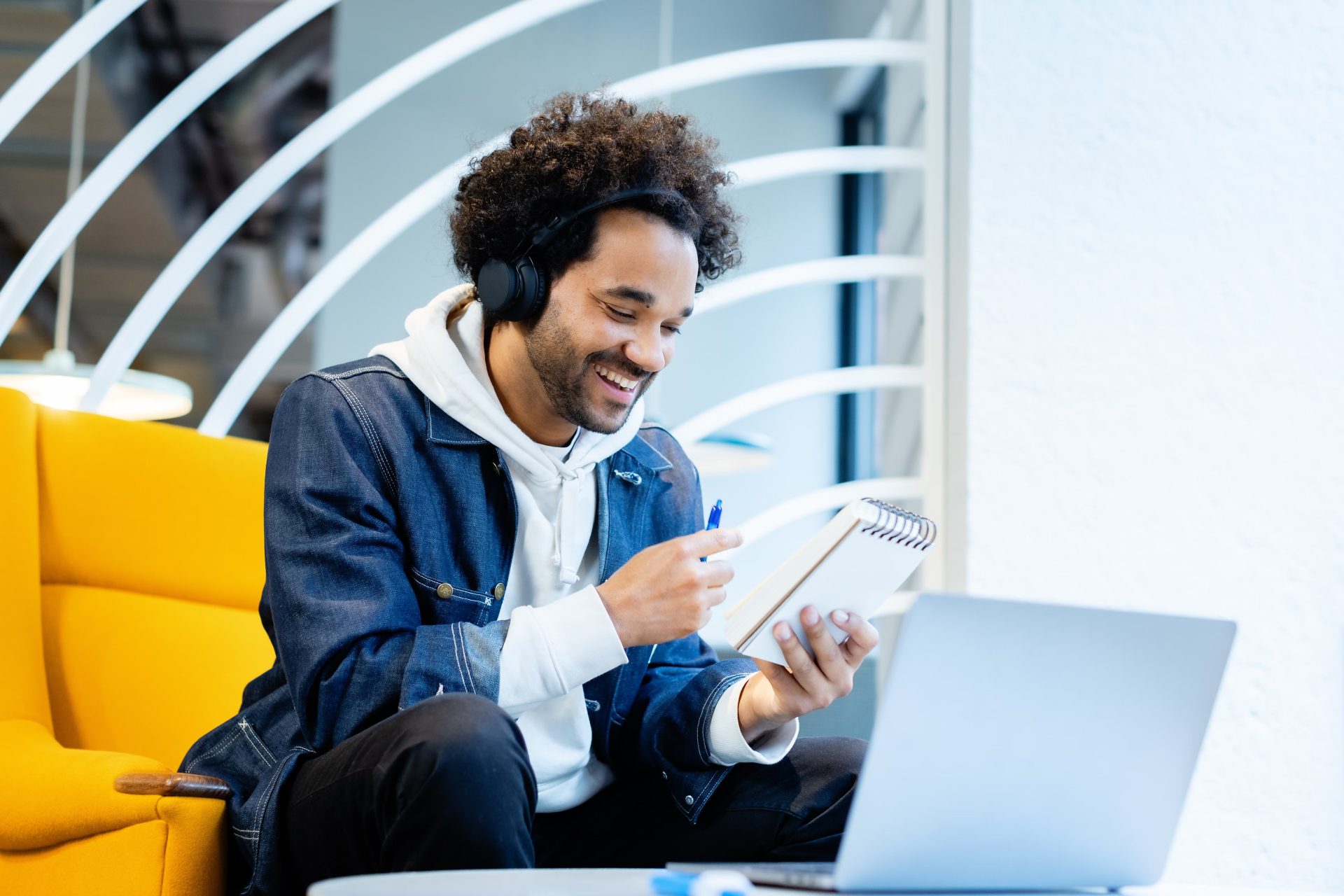 urenregistratie, facturatie, verlofregistratie, budgetbewaking, werkplekregistratie, urenregistratiesoftware, boekhoudkoppeling, uren schrijven